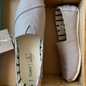 Brand new TOMS, size 8.5, gray